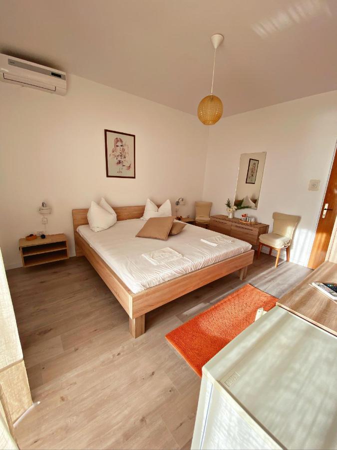 The Manzoni Family 1 Hotel Punat Eksteriør billede